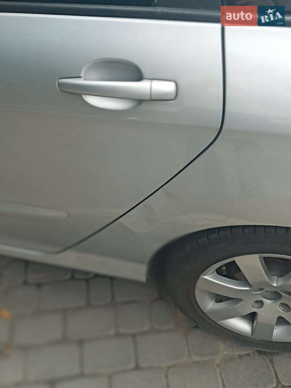 Універсал Peugeot 308 2012 в Новояворівську