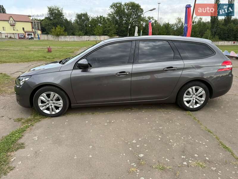 Універсал Peugeot 308 2016 в Ладижині