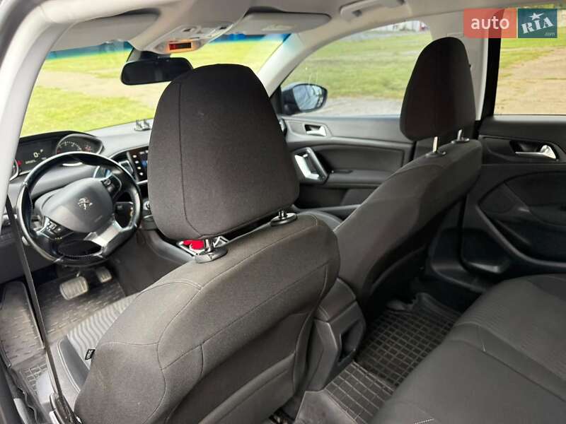 Універсал Peugeot 308 2016 в Ладижині