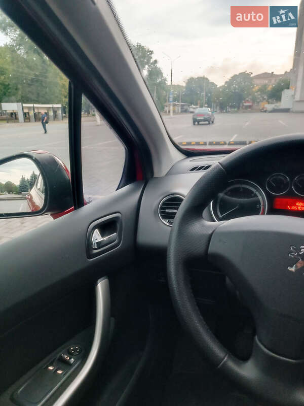 Хетчбек Peugeot 308 2008 в Кам'янському фото 17 Хетчбек Peugeot 308 2008 в Кам'янському