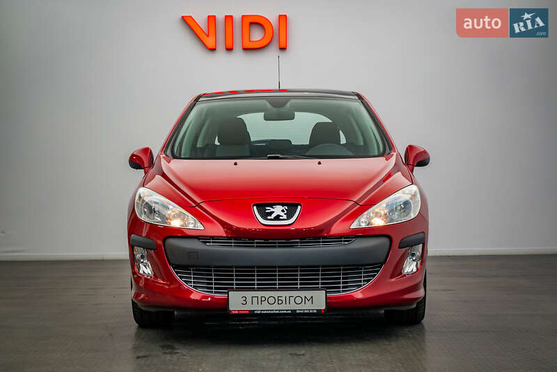 Хэтчбек Peugeot 308 2008 в Киеве