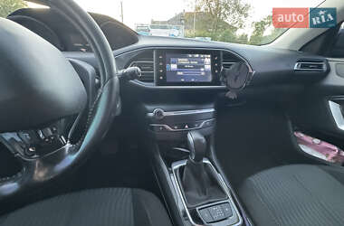 Универсал Peugeot 308 2015 в 