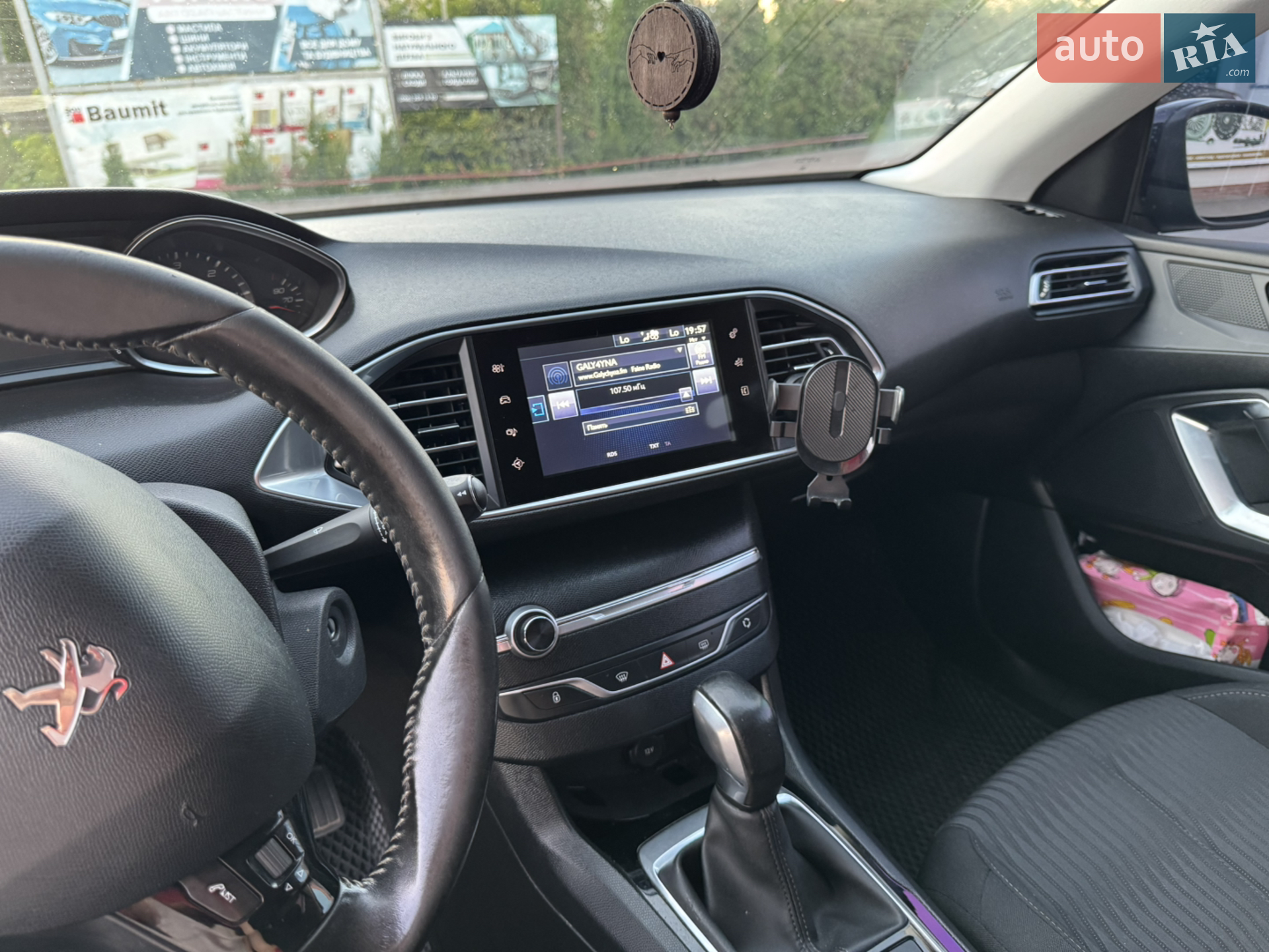 2015 Peugeot 308 - мініатюра 18