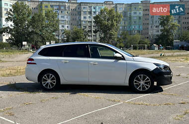 Універсал Peugeot 308 2015 в Полтаві