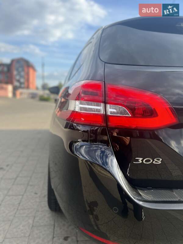 Універсал Peugeot 308 2017 в Дрогобичі