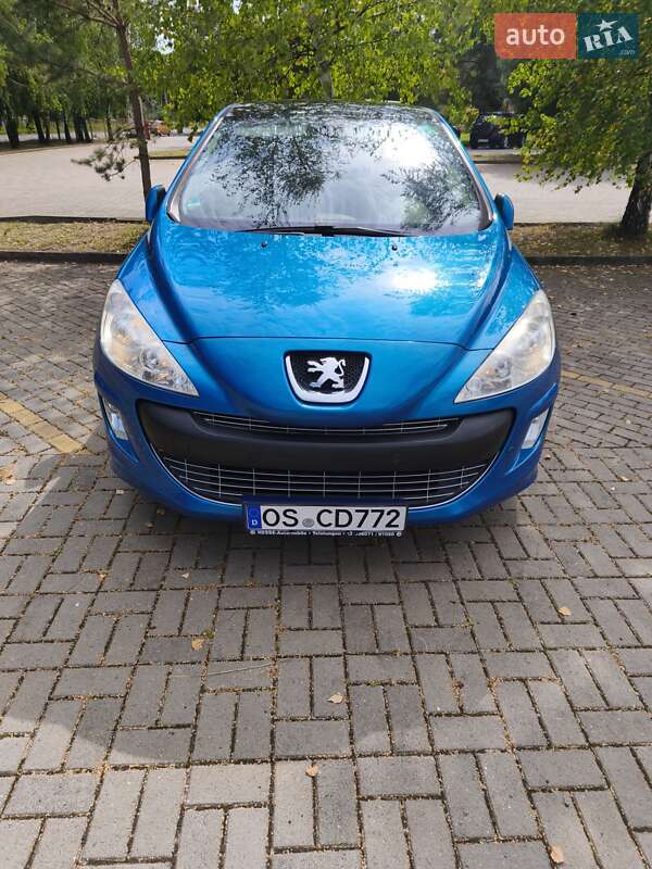 Хетчбек Peugeot 308 2008 в Дрогобичі