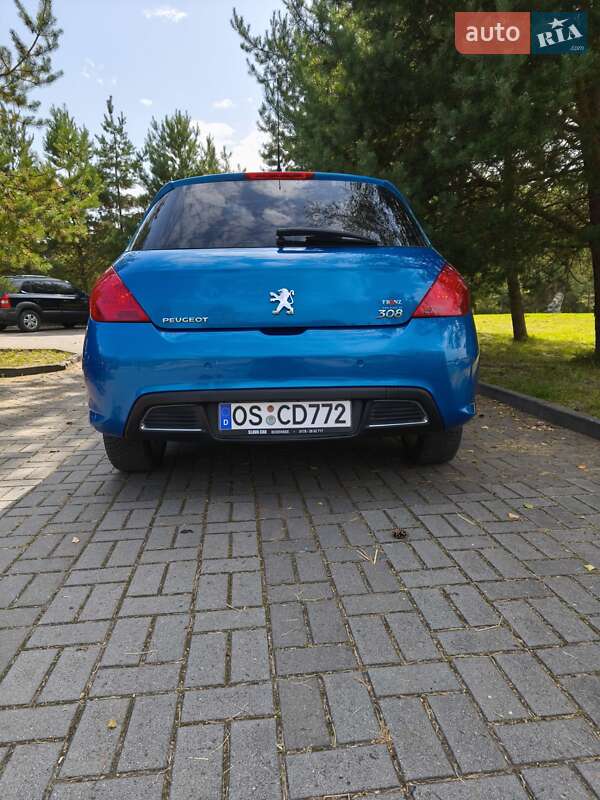 Хетчбек Peugeot 308 2008 в Дрогобичі