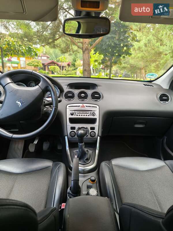 Хетчбек Peugeot 308 2008 в Дрогобичі