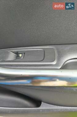 Хэтчбек Peugeot 308 2008 в 