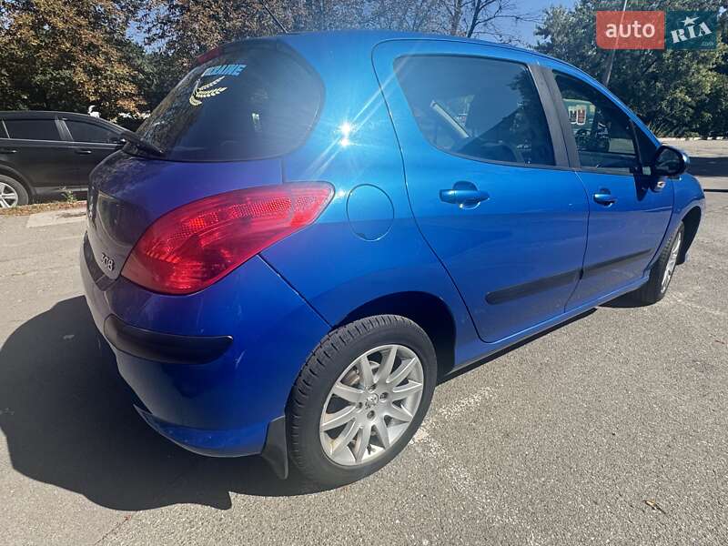 Хетчбек Peugeot 308 2008 в Києві