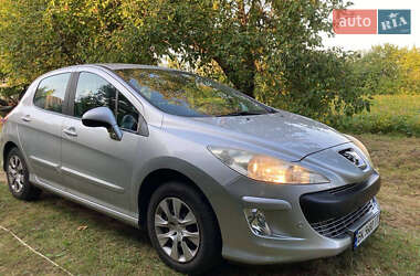 Хетчбек Peugeot 308 2011 в Дубні