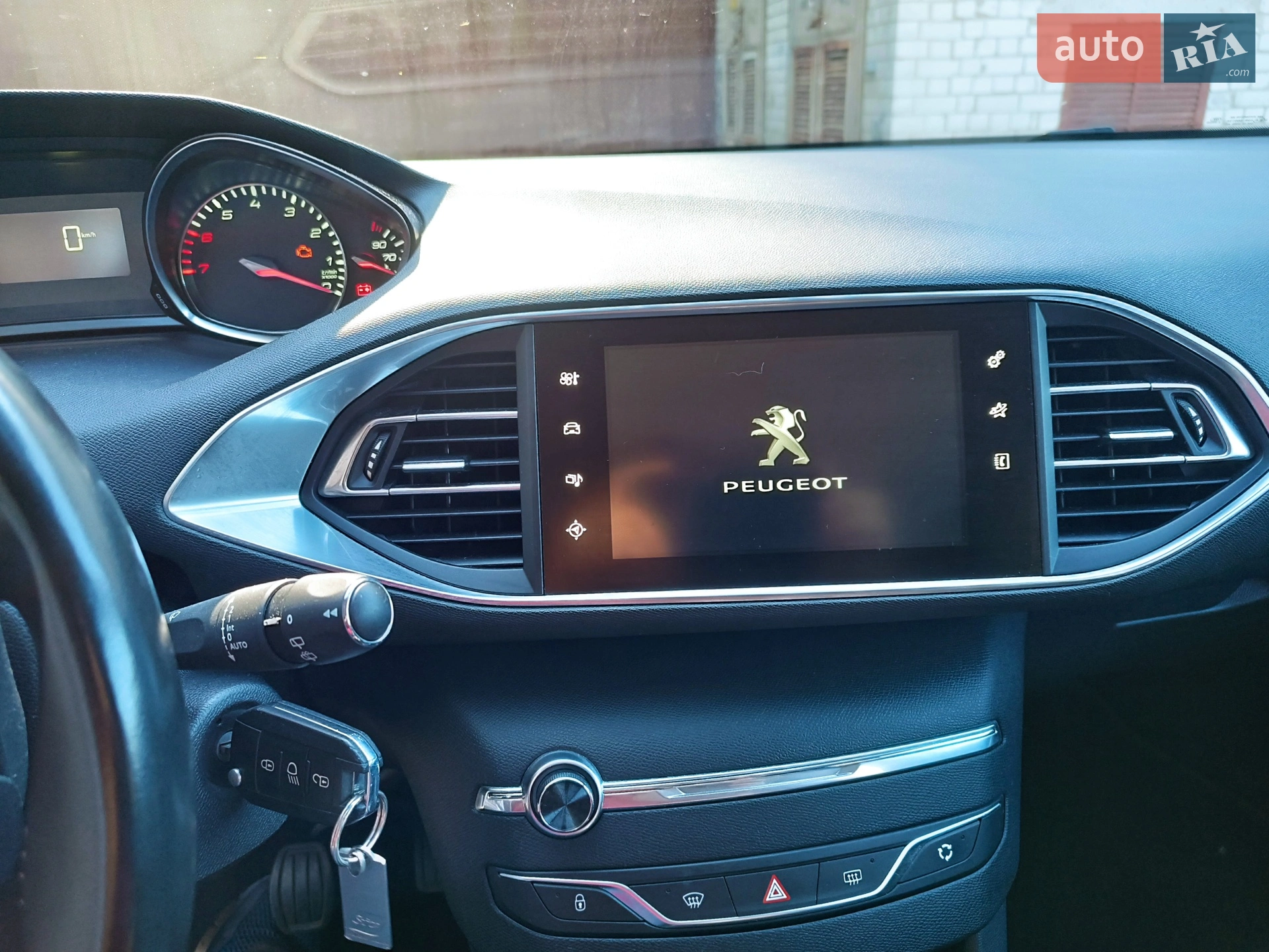 2014 Peugeot 308 - мініатюра 33