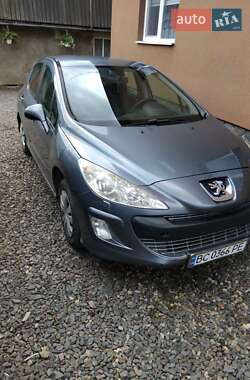 Хэтчбек Peugeot 308 2008 в Тячеве