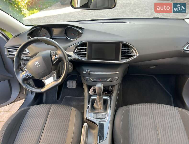 Хетчбек Peugeot 308 2017 в Львові фото 11 Хетчбек Peugeot 308 2017 в Львові
