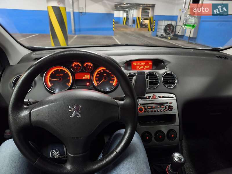 Універсал Peugeot 308 2010 в Києві