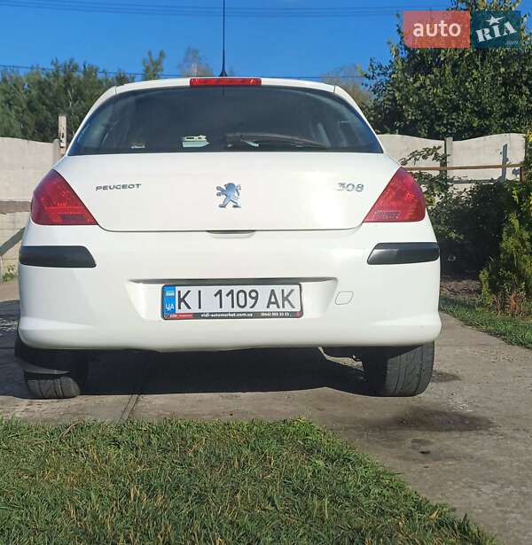Хэтчбек Peugeot 308 2010 в Киеве