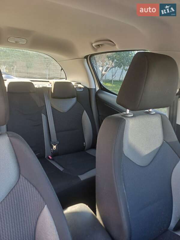 Хэтчбек Peugeot 308 2010 в Киеве