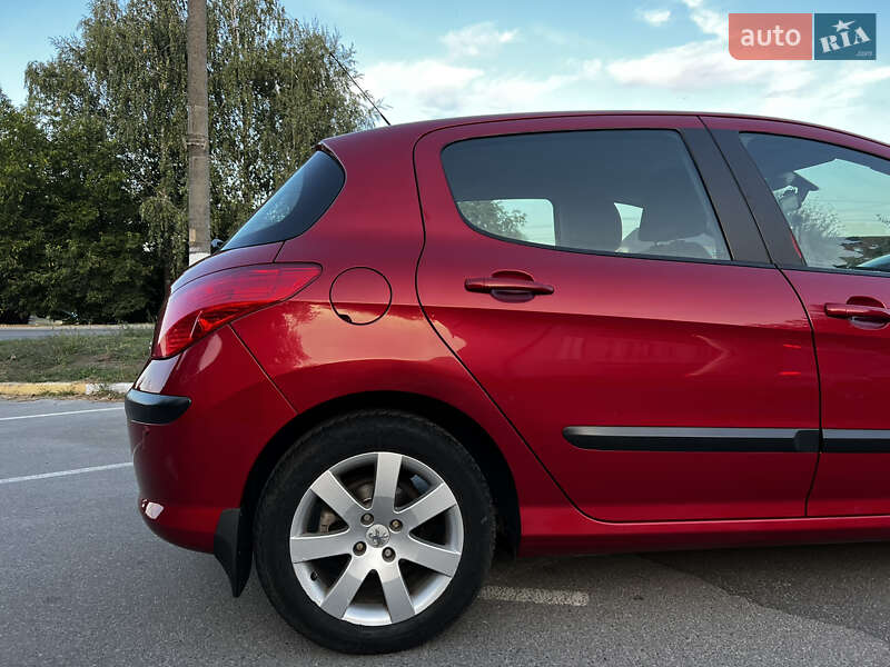 Хетчбек Peugeot 308 2010 в Василькові