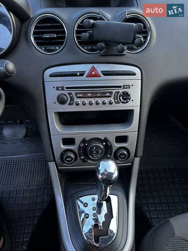 Хетчбек Peugeot 308 2010 в Василькові