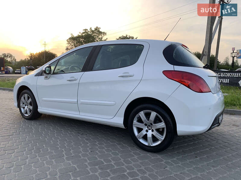 Хэтчбек Peugeot 308 2012 в Львове фото 10 Хэтчбек Peugeot 308 2012 в Львове