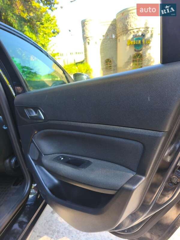 Універсал Peugeot 308 2015 в Миргороді