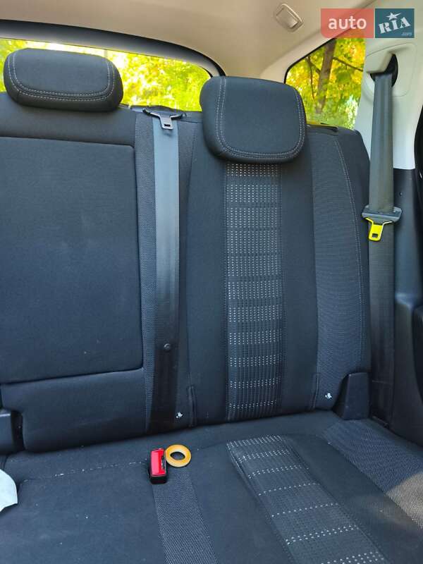 Універсал Peugeot 308 2015 в Миргороді