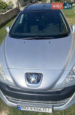 Універсал Peugeot 308 2011 в Кременці