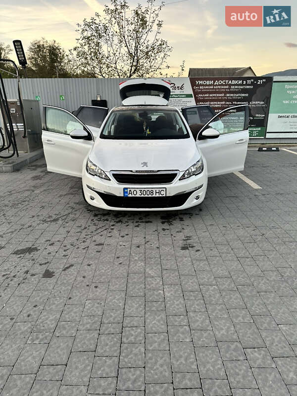 Универсал Peugeot 308 2014 в Великом Березном