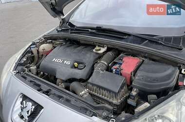 Хэтчбек Peugeot 308 2008 в Вараше