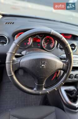 Хэтчбек Peugeot 308 2007 в 