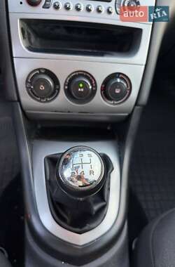 Хэтчбек Peugeot 308 2007 в 