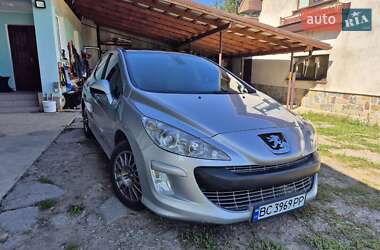 Хэтчбек Peugeot 308 2008 в Богородчанах