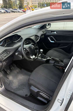 Універсал Peugeot 308 2015 в 