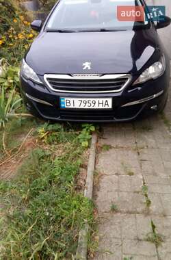 Універсал Peugeot 308 2015 в Гадячі