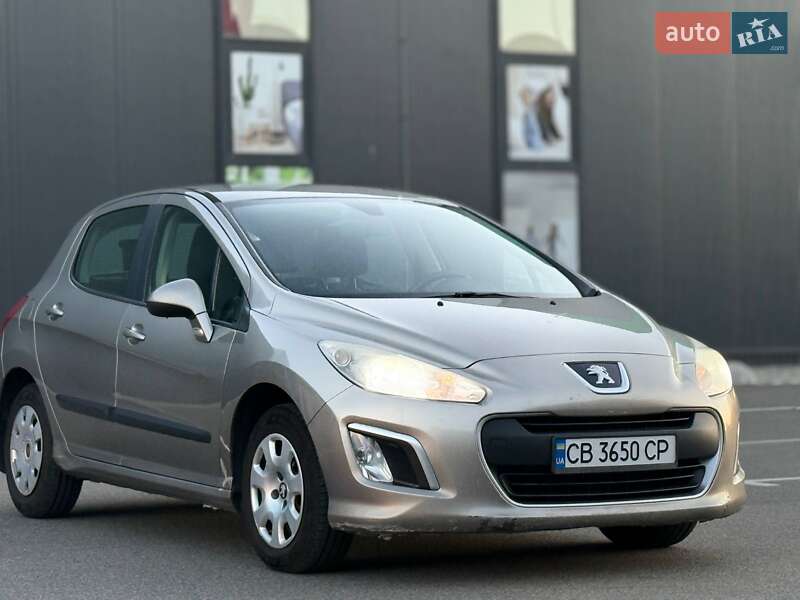 Peugeot 308 2011