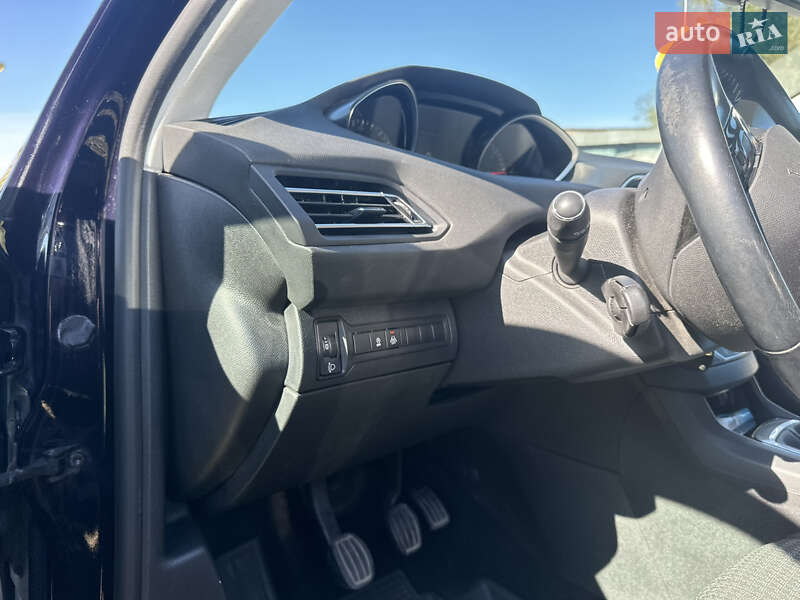 Универсал Peugeot 308 2018 в Дубно фото 20 Универсал Peugeot 308 2018 в Дубно