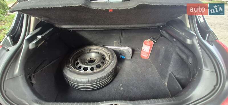 Хетчбек Peugeot 308 2008 в Кременчуці