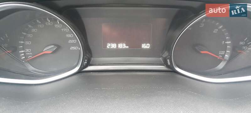 Универсал Peugeot 308 2015 в Львове