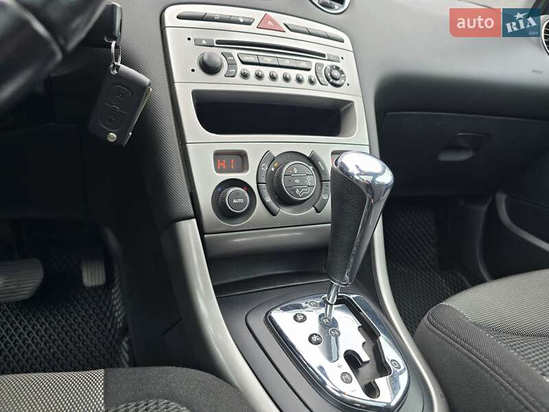 Универсал Peugeot 308 2012 в Хмельницком