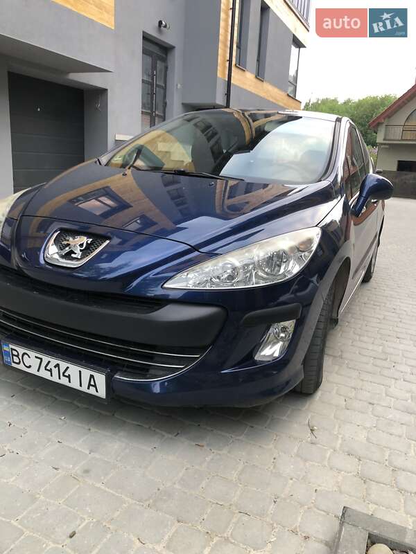 Хетчбек Peugeot 308 2008 в Львові
