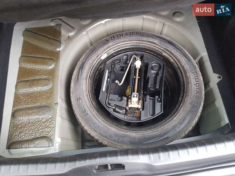 Хэтчбек Peugeot 308 2008 в Дымере