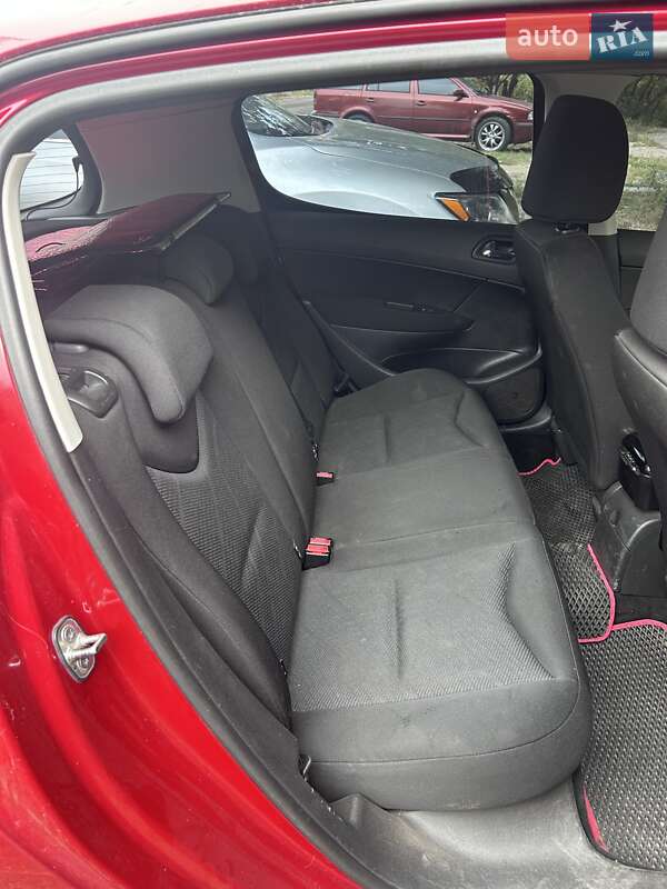 Хэтчбек Peugeot 308 2010 в Полтаве