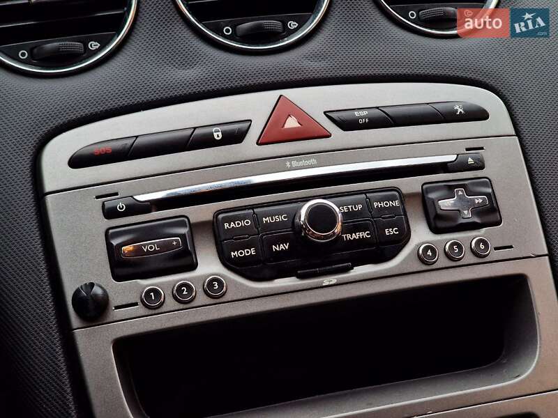 Хетчбек Peugeot 308 2011 в Стрию