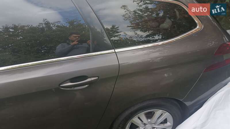 Универсал Peugeot 308 2014 в Днепре