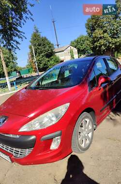 Хэтчбек Peugeot 308 2008 в 