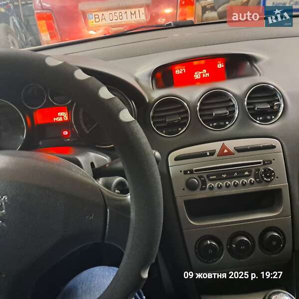 Хетчбек Peugeot 308 2010 в Кропивницькому