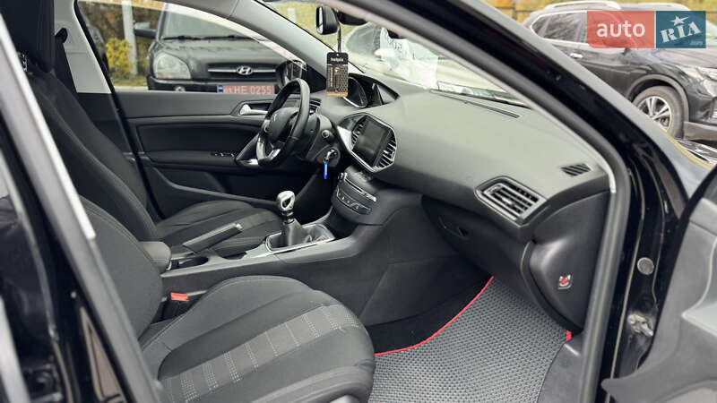 Универсал Peugeot 308 2015 в Полтаве