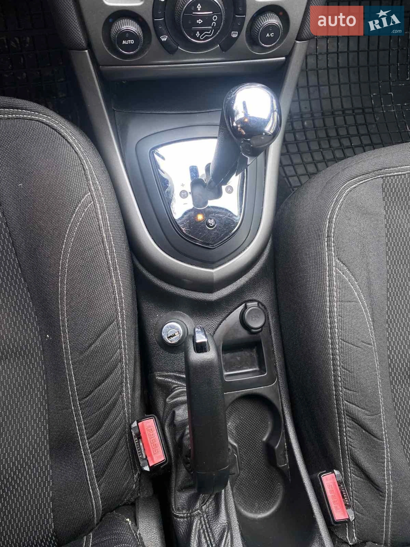 2011 Peugeot 308 - мініатюра 12