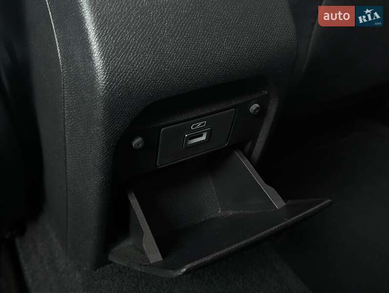 Универсал Peugeot 308 2018 в Киеве фото 67 Универсал Peugeot 308 2018 в Киеве