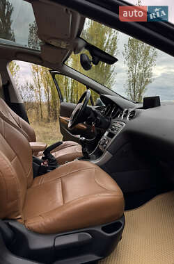 Универсал Peugeot 308 2010 в 